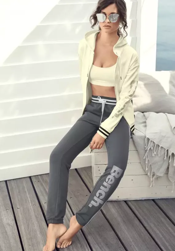 Bench. Nachhaltige Homewear<Kapuzensweatjacke