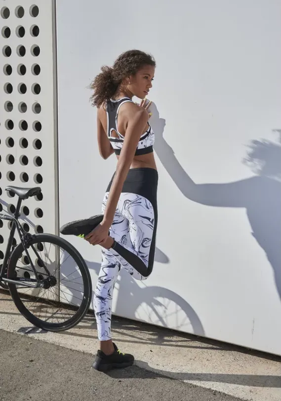 Relaxhosen|LASCANA ACTIVE Leggings"White Marble" Weis-Schwarz-Gemustert-Neongelb