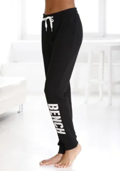 Bench. Relaxhosen<Sweathose