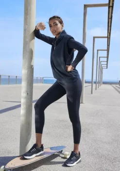 Bench. Nachhaltige Homewear<Sweatshirt